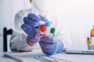 Vacina experimental contra o câncer é aposta da Rússia em tratamento inovador