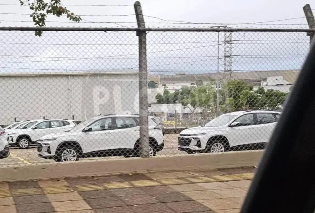 Chevrolet Tracker 2026 surge sem disfarces antes da estreia oficial