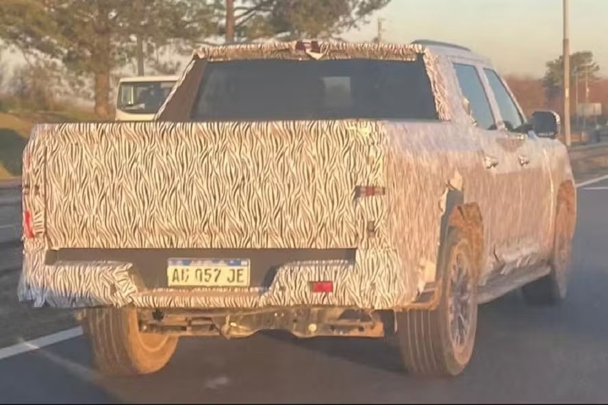 Volkswagen testa nova Amarok com base da Maxus Interstellar X