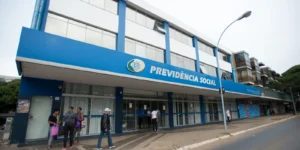 Burocracia no BPC: Deputados debatem dificuldades de acesso ao benefício